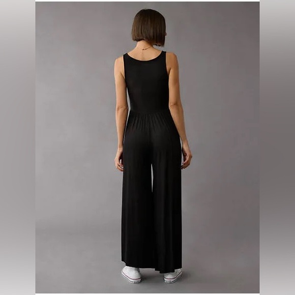 AE Soft & Sexy High Neck Jumpsuit (L) - Picture 3 of 8